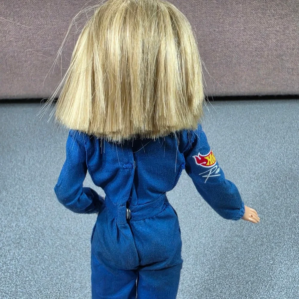 Hotwheels.NASCAR.Barbie 50th Anniversary Doll Blue Racing Suit 1998 Excellent